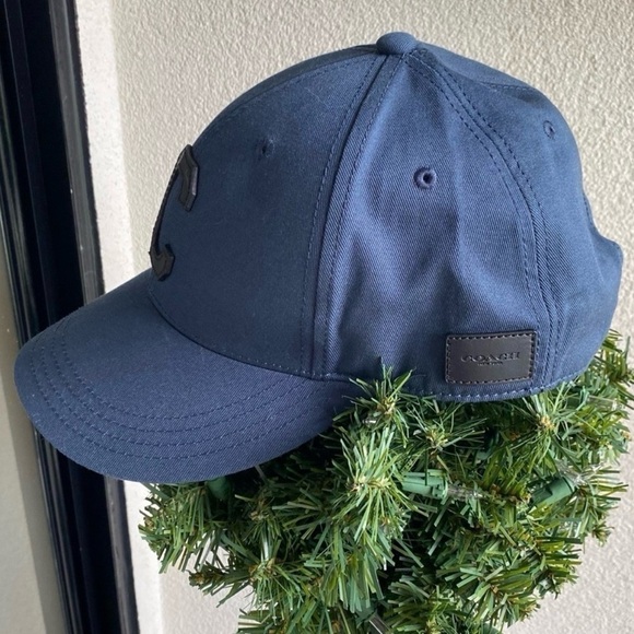 Coach hat/cap  Leather C Logo Varsity Baseball
Hat Blue main image 4